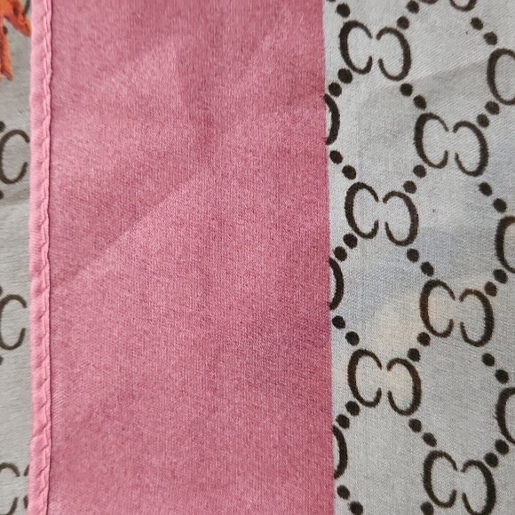 NWT****Tall Floral Scarf 100 % Silk Feeling - Picture 7 of 7